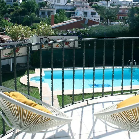 The Garden & Pool House-banus