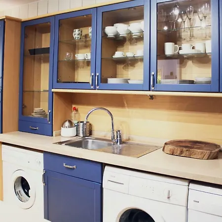 The Garden & Pool House-banus Feriehus Marbella